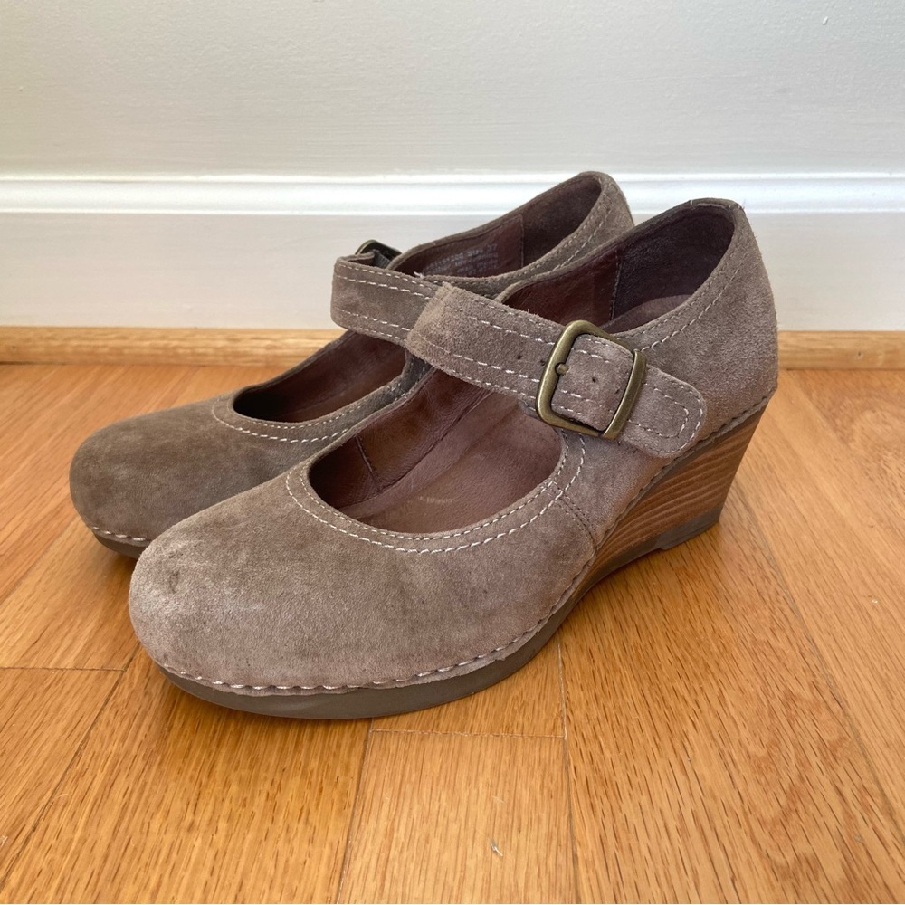 Dansko Women's Sandra Mary Jane Wedge Brown Suede Shoes Size 37 Classic Boho - Picture 6 of 12